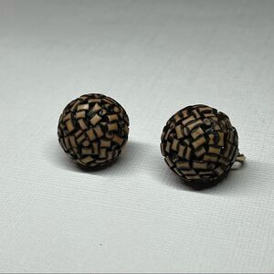 *Coro* Stamped Vintage Screw Back/Clip On Earrings